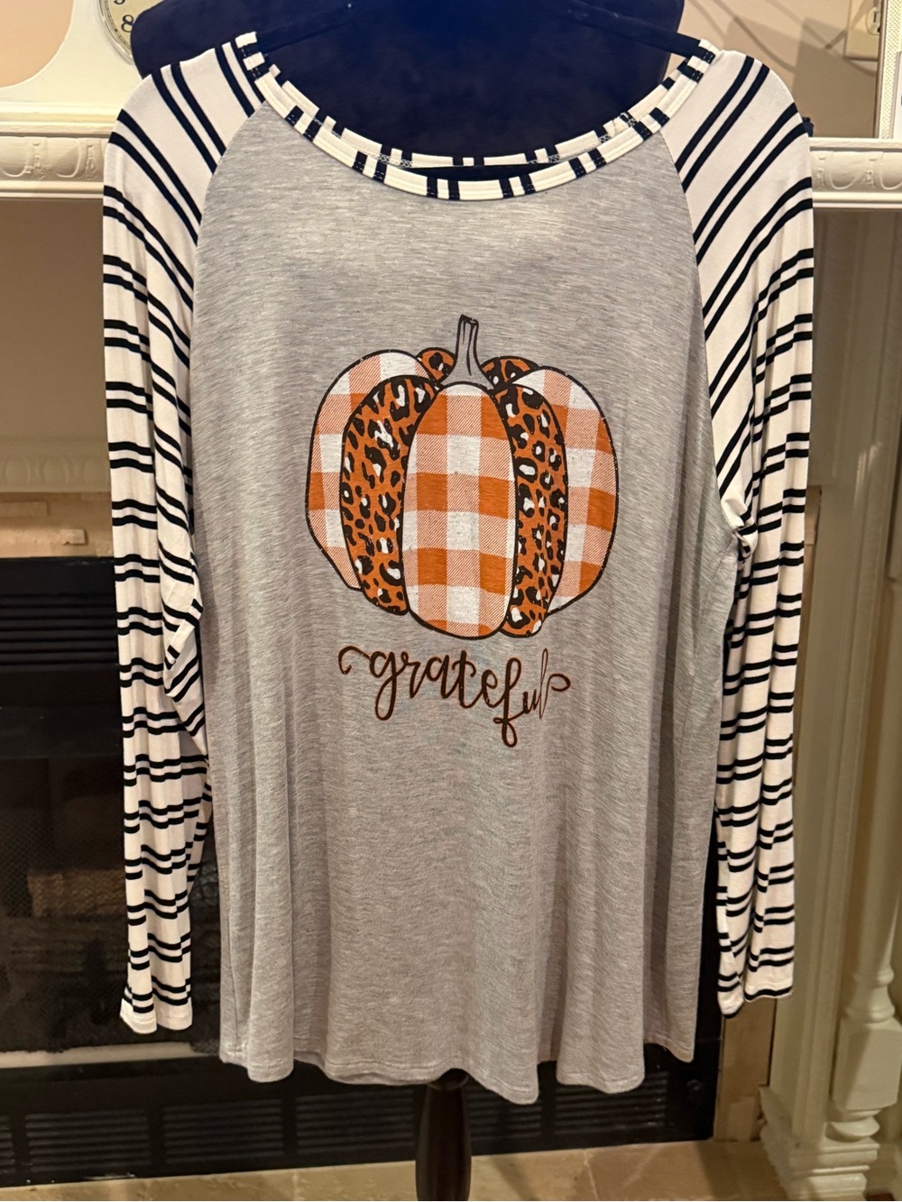 Grateful Pumpkin Raglan Top - Gray, White & Orange size XL